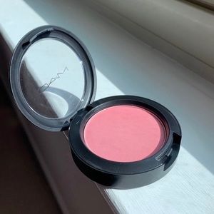 Mac blush